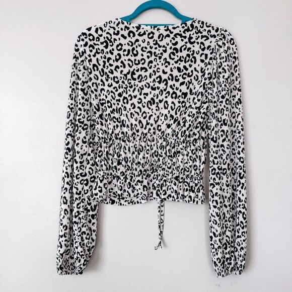Zara Black and White Cheetah Print Long Sleeve Wrap Blouse Size Medium - Picture 6 of 6